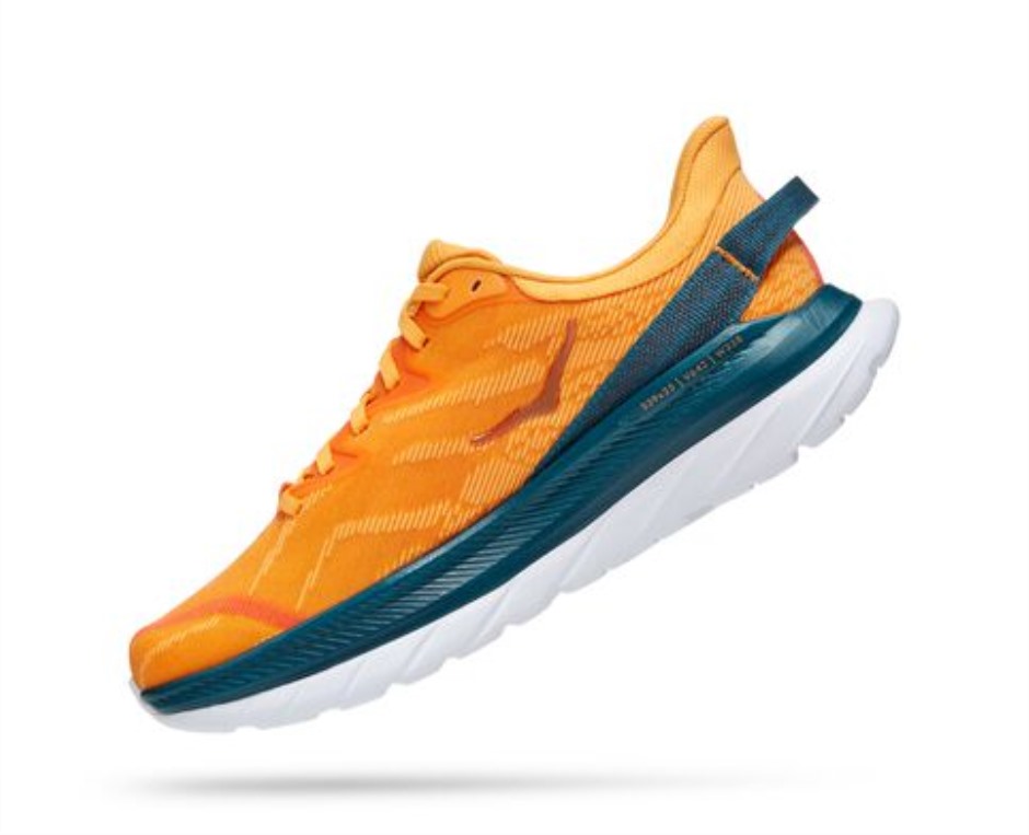 Mach Supersonic Hoka Strahlend Gelbe Kamelie