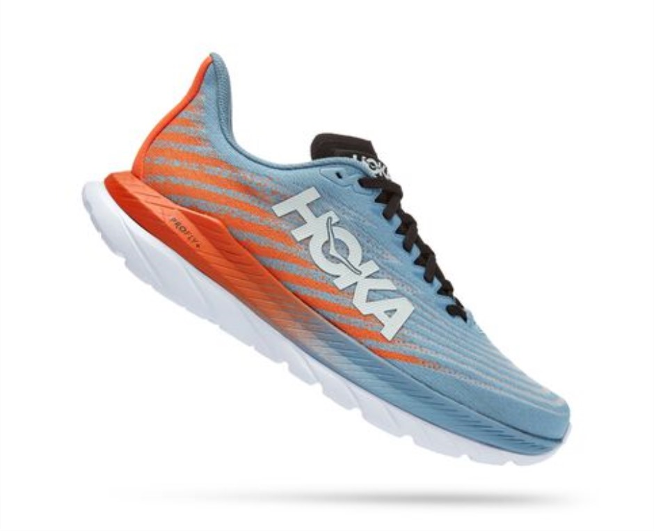 Mach 5 Schnabel Des Hoka-gebirgstauchers