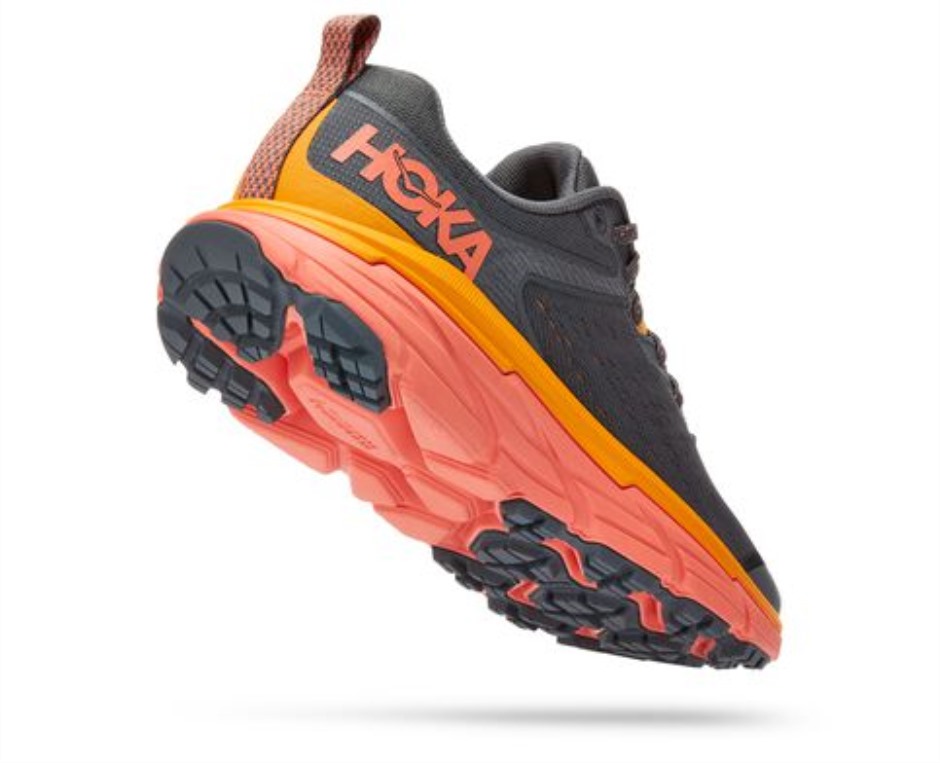 Herausforderer Atr 6 Hoka Castlerock Kamelie